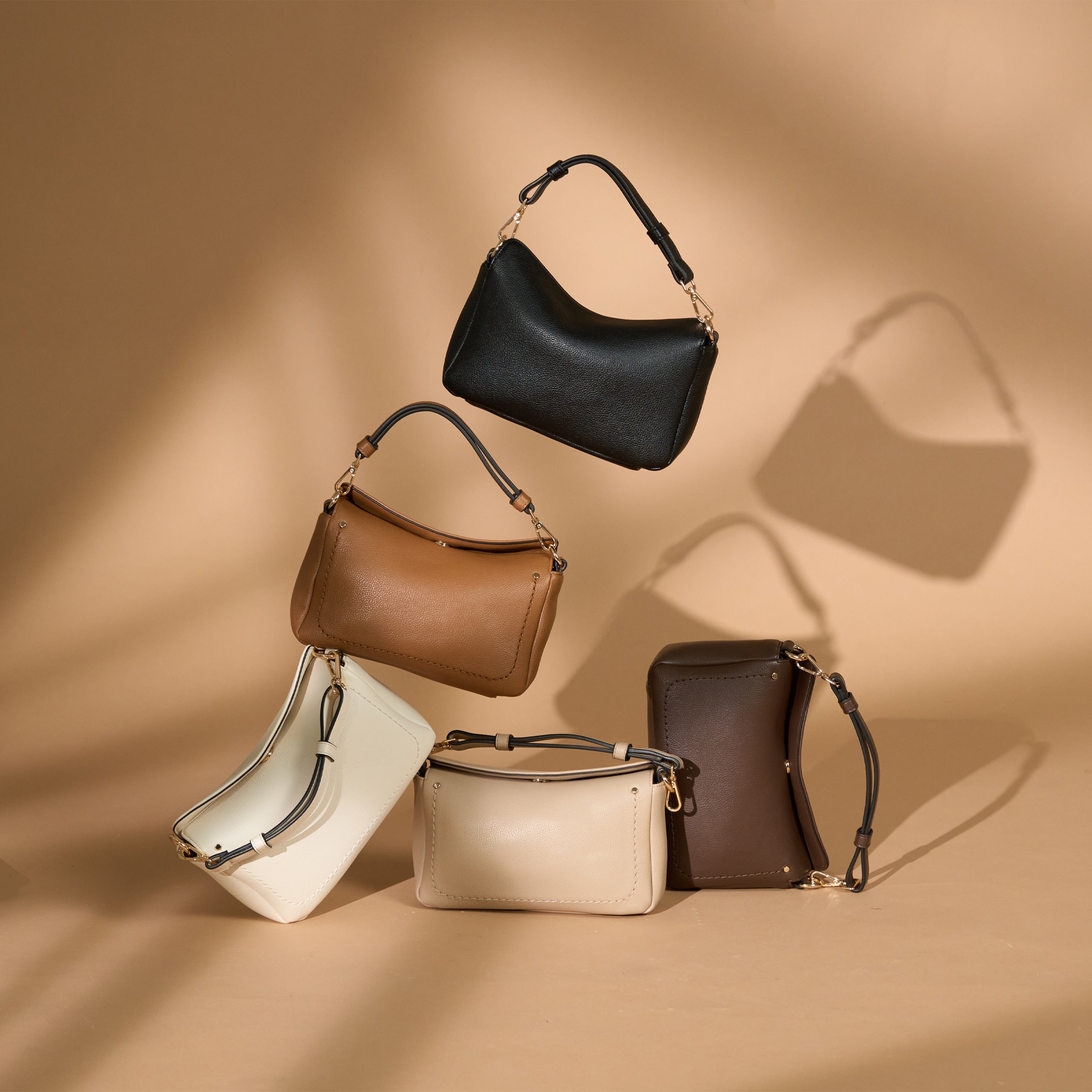 |Leia車線弧形斜肩包