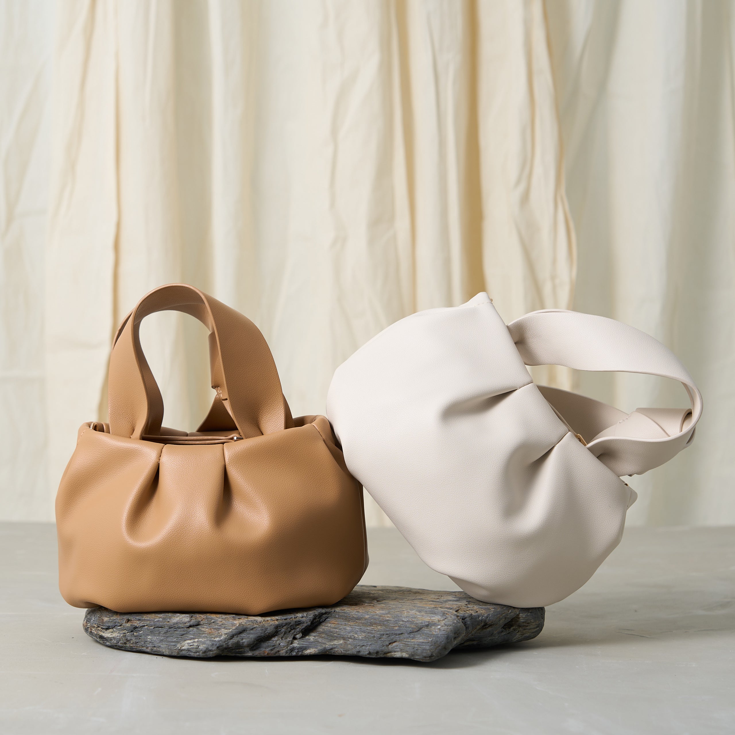 |Bomi扭結抓皺手提包