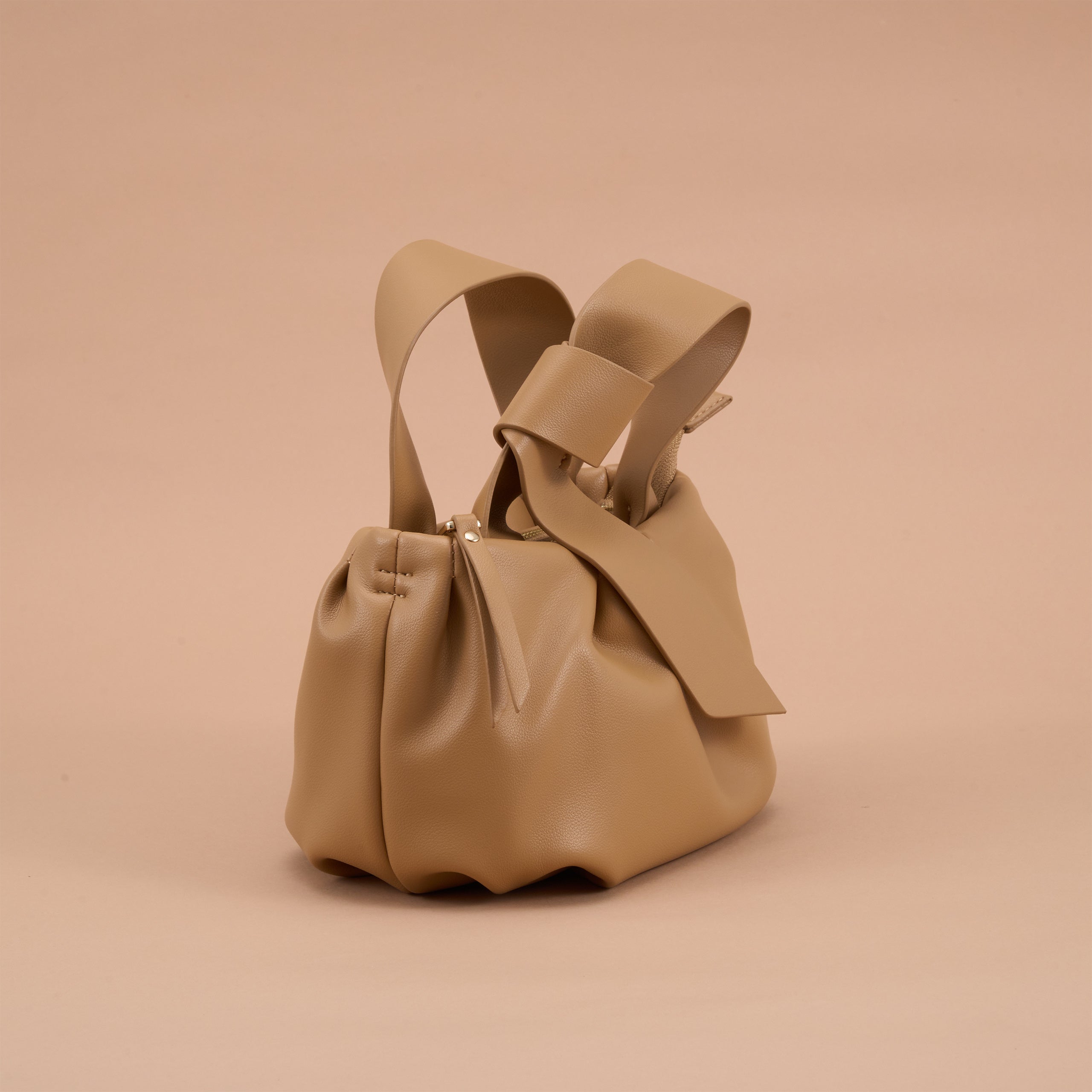 |Bomi扭結抓皺手提包